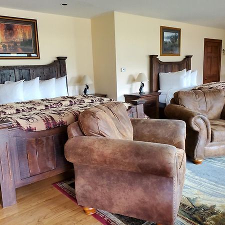 Yellowstone Basin Inn Гардинер Экстерьер фото
