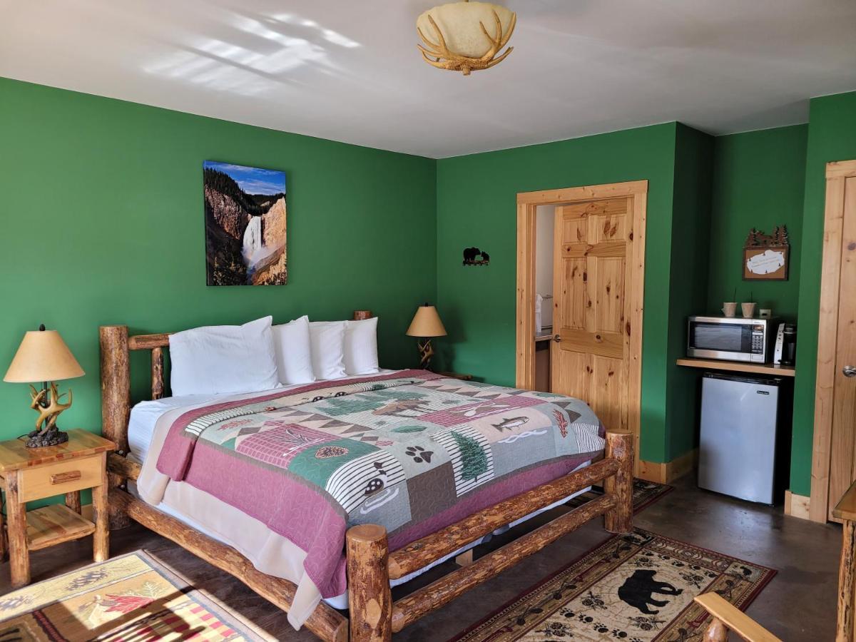Yellowstone Basin Inn Гардинер Экстерьер фото