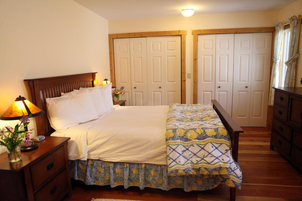 Yellowstone Basin Inn Гардинер Экстерьер фото