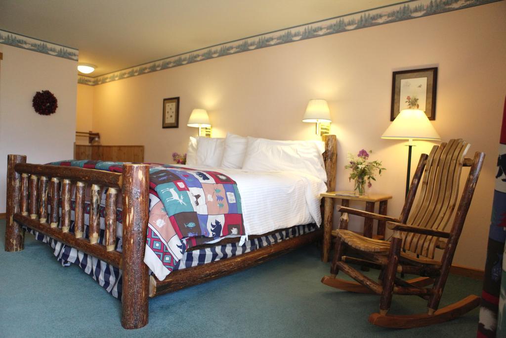 Yellowstone Basin Inn Гардинер Экстерьер фото