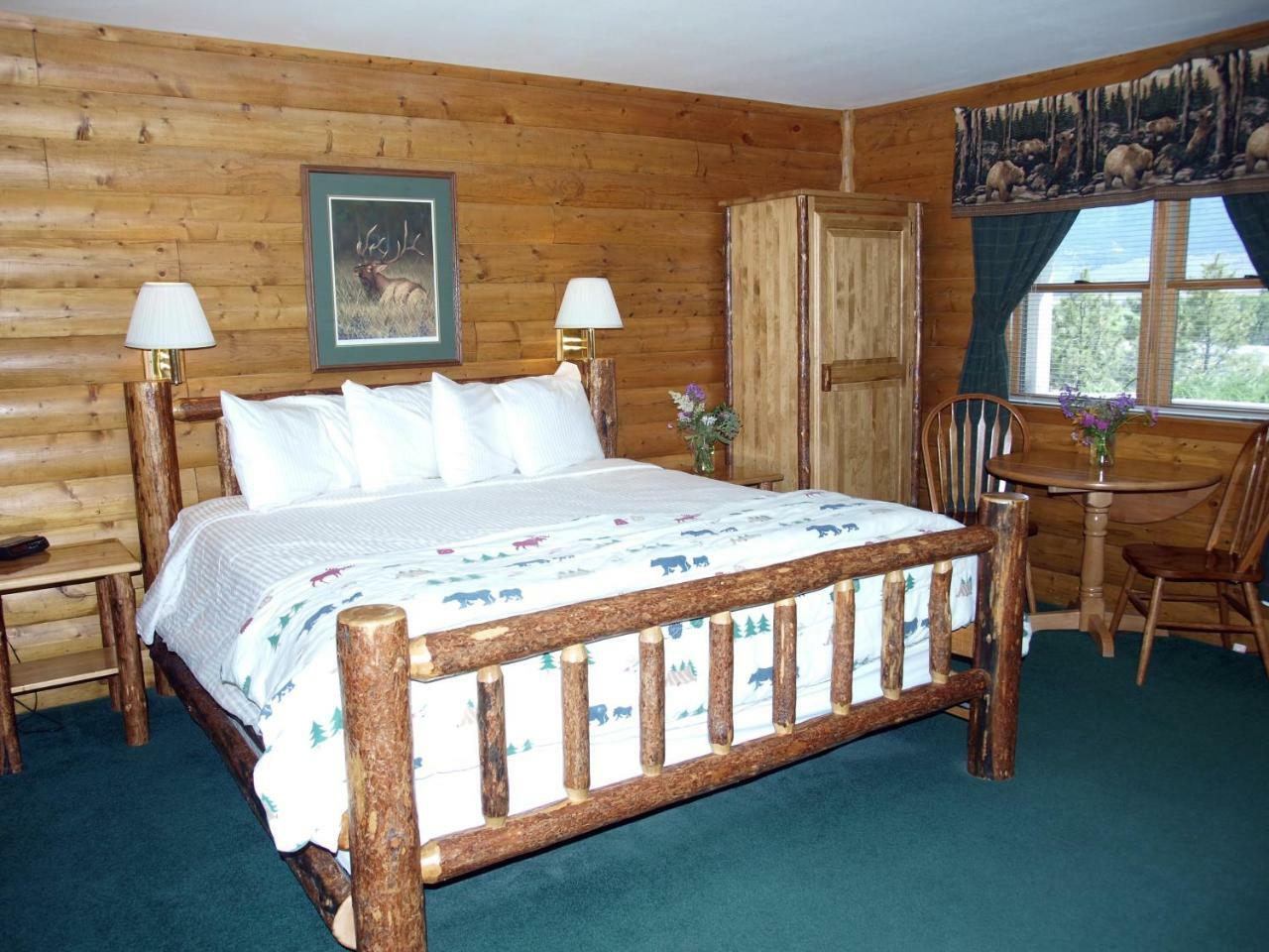 Yellowstone Basin Inn Гардинер Экстерьер фото